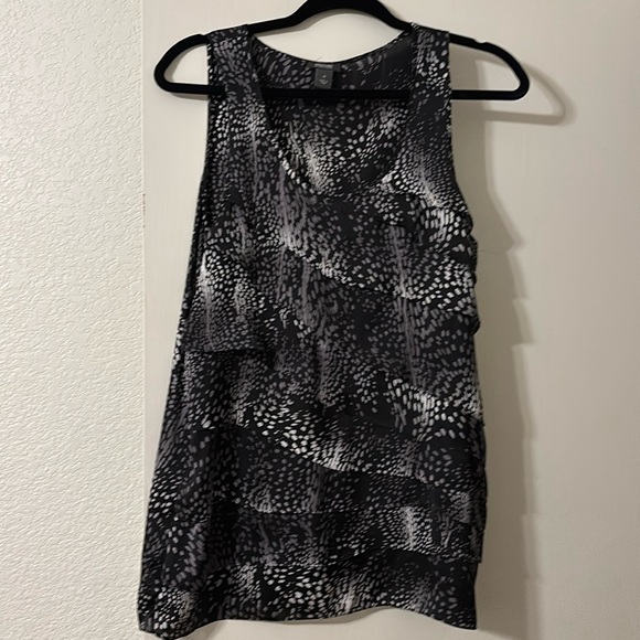 Kenneth Cole Reaction Black & White Abstract Polka Dot Blouse - Picture 1 of 5